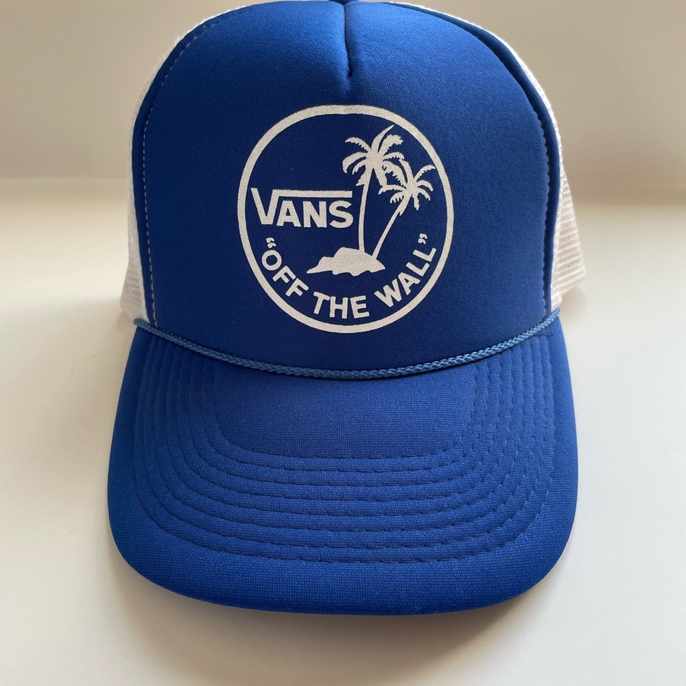 Vans - Picture 3 of 7